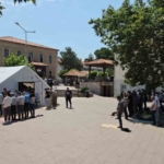 Sındırgı’da cuma namazı çadırlarda kılındı