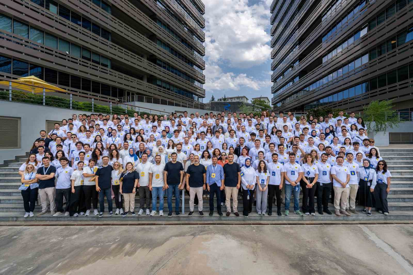 Turkcell’in gençlere özel işe alım programı GNÇYTNK 2025 tamamlandı