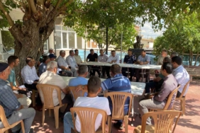 Lalapaşa Kaymakamı köylülerin taleplerini yerinde dinledi