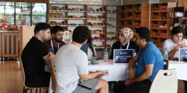 Sakarya Üniversitesinde tanıtım günleri yoğun ilgiyle tamamlandı