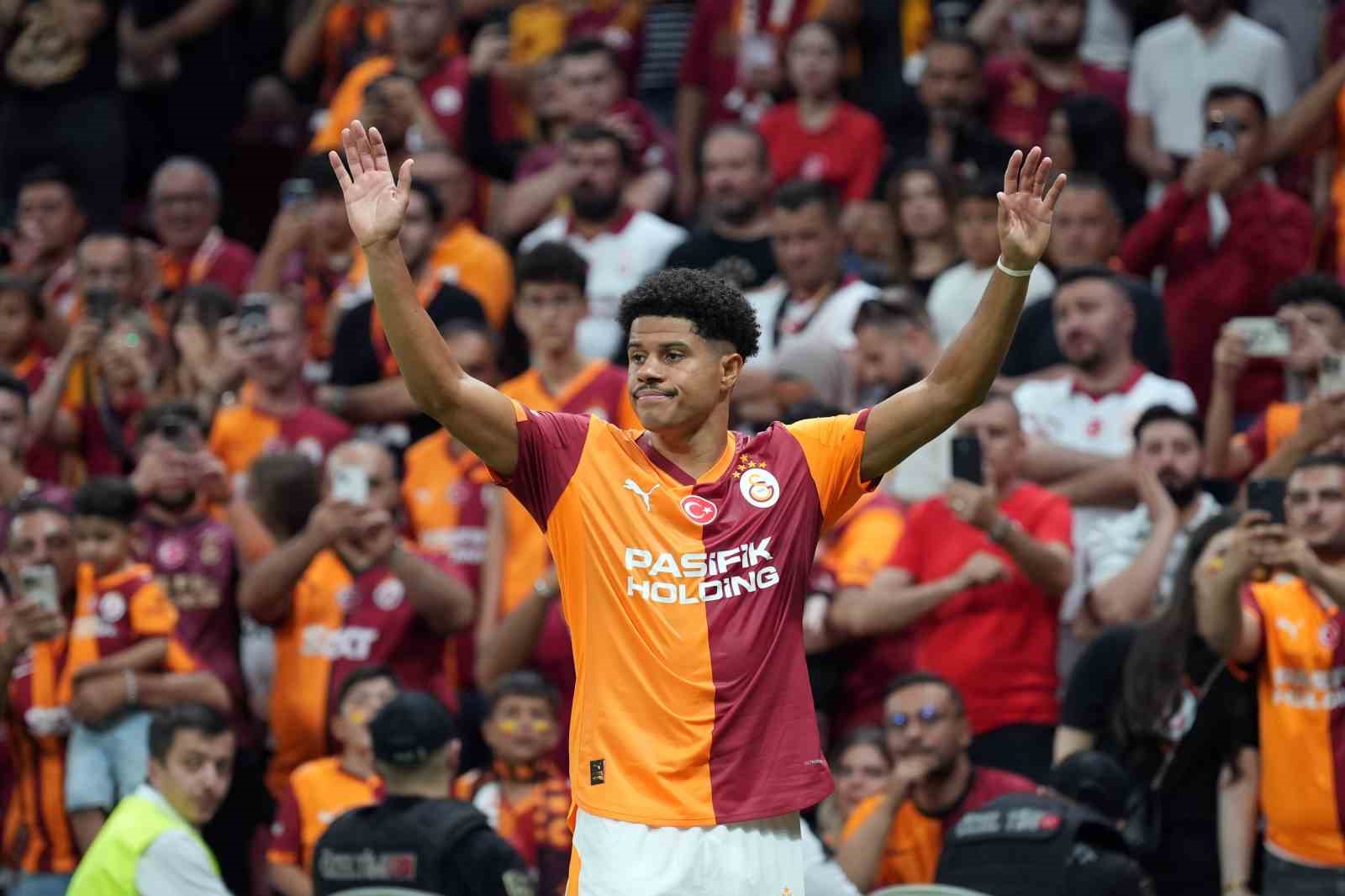 Trendyol Süper Lig: Galatasaray: 3 - Fatih Karagümrük: 0 (Maç sonucu)