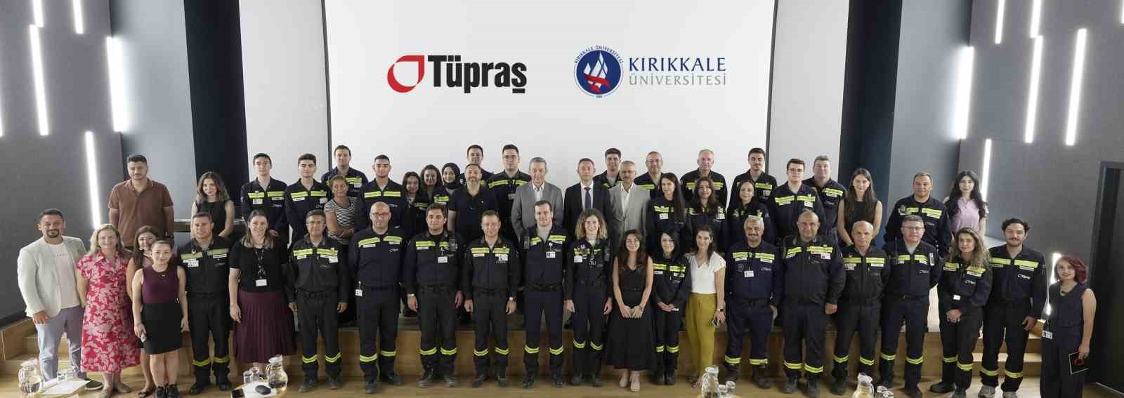 Kırıkkale Üniversitesi ve Tüpraş iş birliğiyle gerçekleşen Temel Rafinericilik Staj Programı ilk mezunlarını verdi