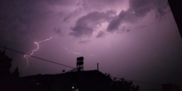 Bandırma ve Erdek’te sağanak yağış