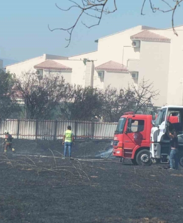 Balıkesir’de ot yangını korkuya neden olurken, bir oteli de tehdit etti