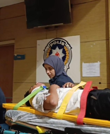 İnegöl’de balkondan düşen çocuk hastaneye kaldırıldı