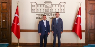 Bilecik Valisi Faik Oktay Sözer, İl Tarım ve Orman Müdürü Çetin Ayvalık’ı makamında ağırladı