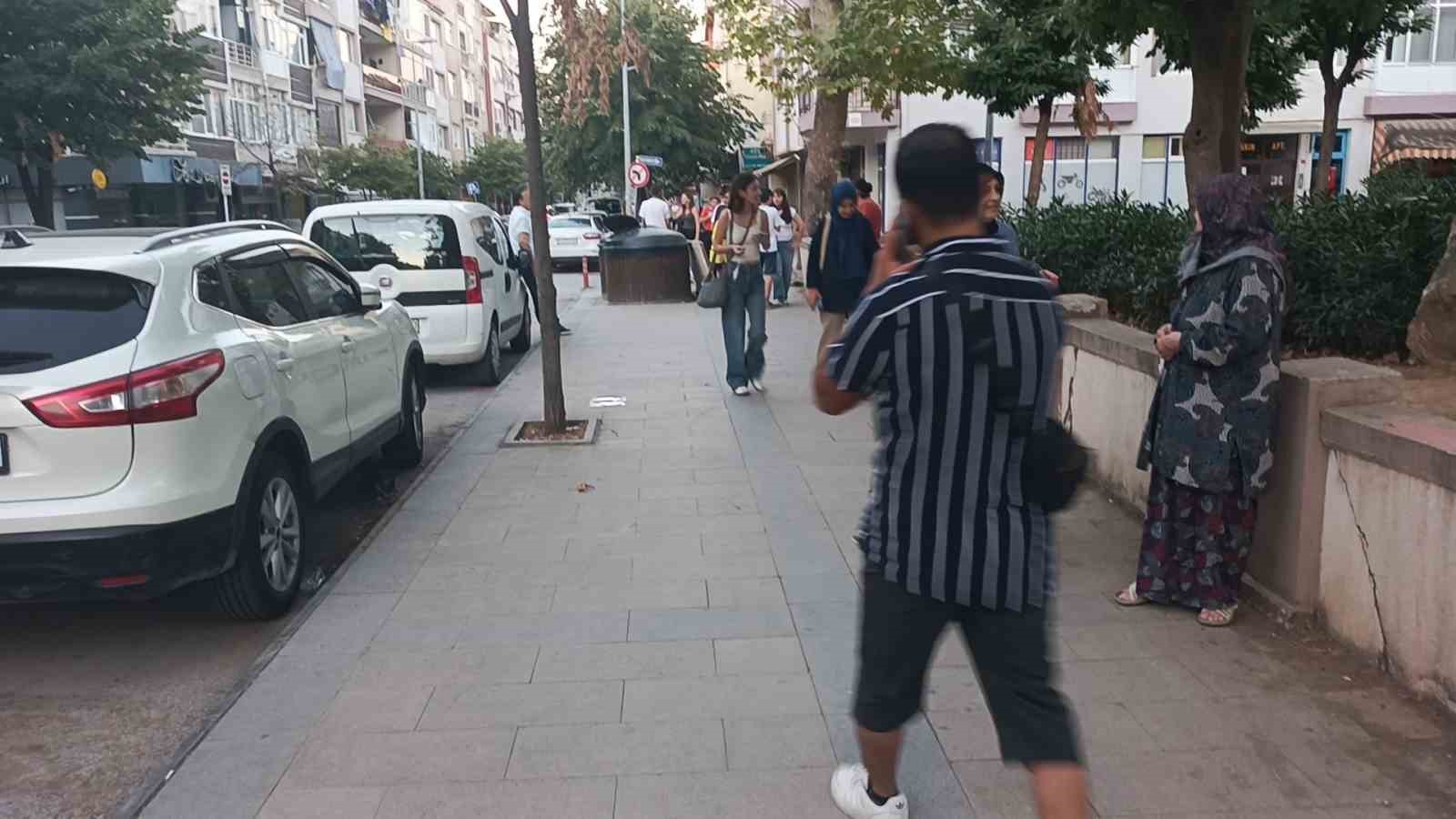 Yalova Valisi Kaya: "(Balıkesir’deki deprem) 112 Acil Çağrı Merkezimize ulaşan herhangi bir olumsuz durum bulunmamaktadır"