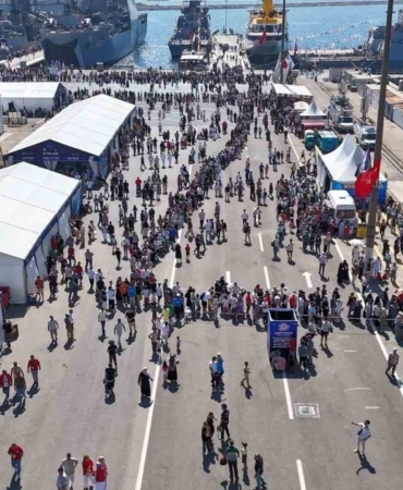 TCG Anadolu, TEKNOFEST’in ilgi odağı oldu
