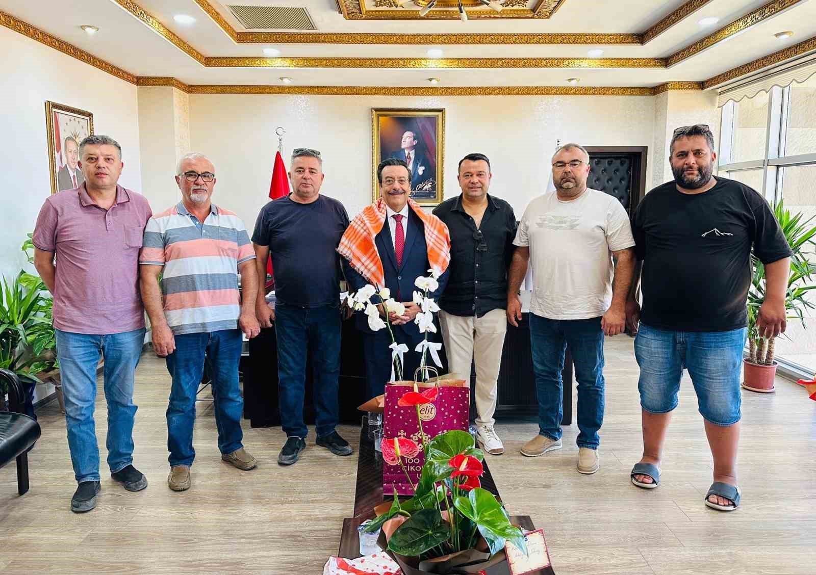 Burhaniye deveciler derneğinden Kaymakam Atilla’ya ziyaret