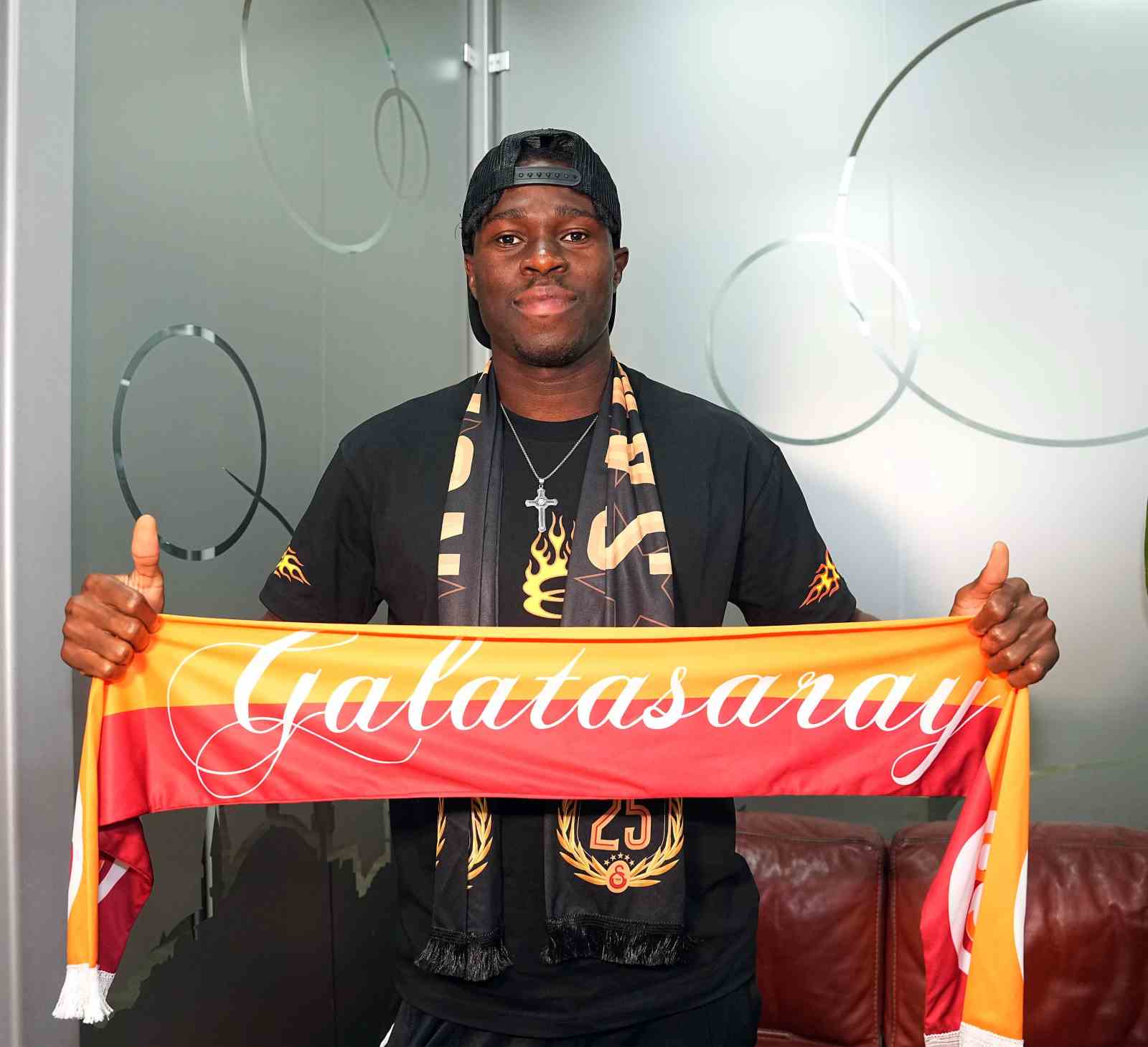 Wilfried Singo, İstanbul’a geldi