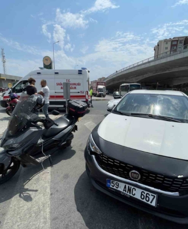 Kavşakta kaza: Motosiklet sürücüsü yaralandı
