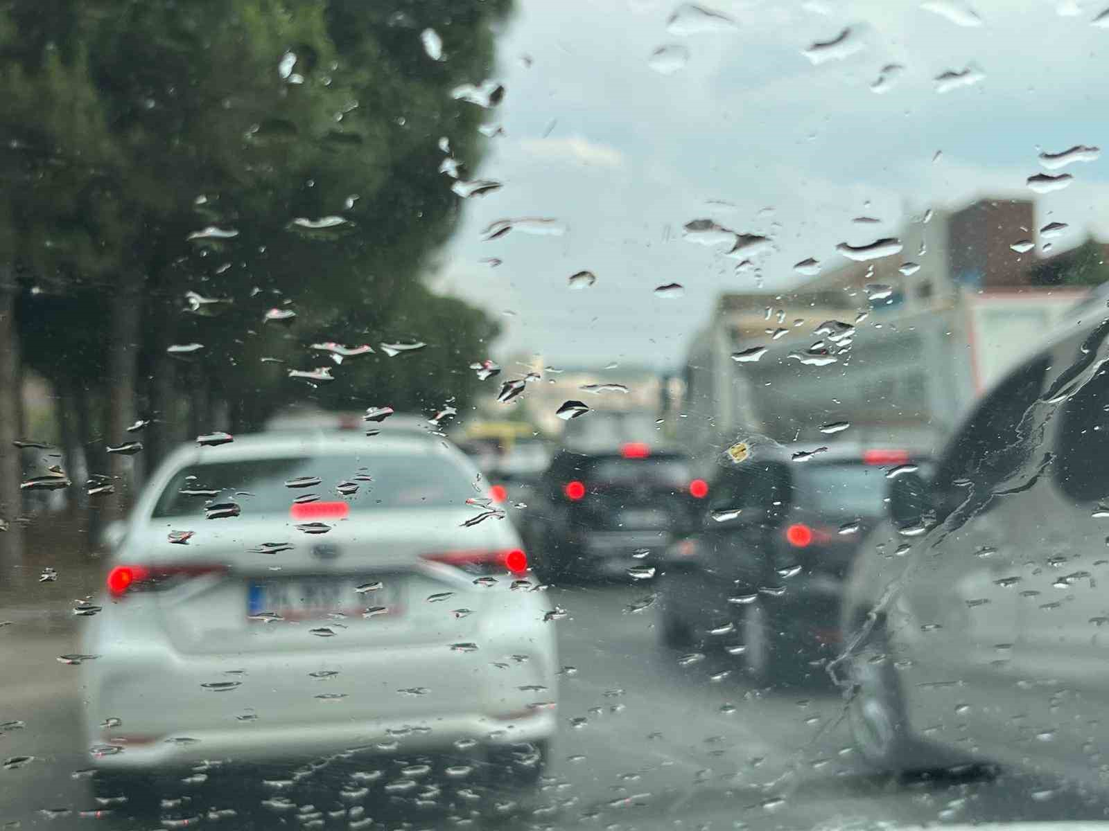 Kuraklık riski altındaki Bursa’da yağan yağmur sevindirdi