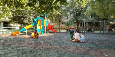 Esenyurt’ta yenilenen Sümbül Sokak Parkı açıldı