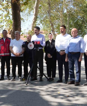 Bakan Kurum’dan Sındırgı depremi sonrası önemli açıklamalar