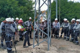 Fırat EDAŞ’tan saha çalışanlarına ‘Yüksekte Güvenli Çalışma Eğitimi’
