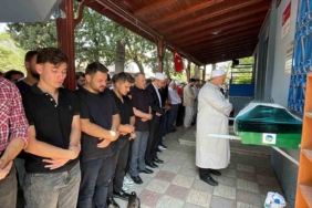 Feci kazada hayatını kaybetmişti: İlahiyat fakültesi öğrencisi son yolculuğuna uğurlandı