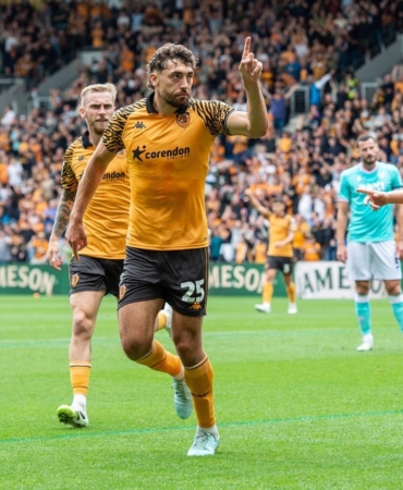 Hull City son nefeste güldü