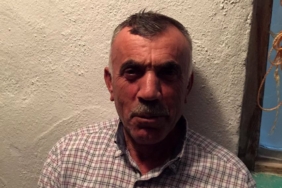 Komşuları evinde ölü buldu