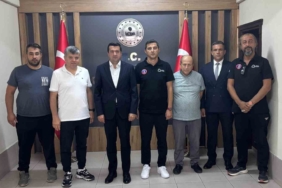 Havran Belediye Spor Kulübünden kaymakama ziyaret