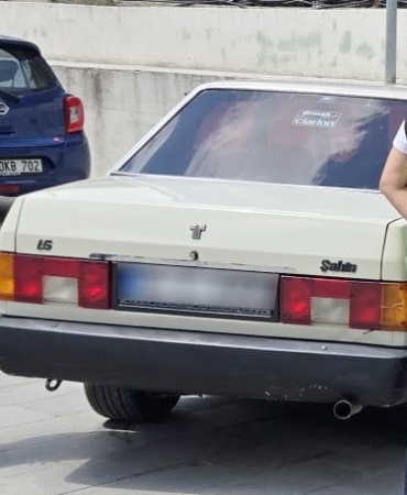 Bahçelievler’de kadın sürücünün önünü kesen şüpheli yakalandı