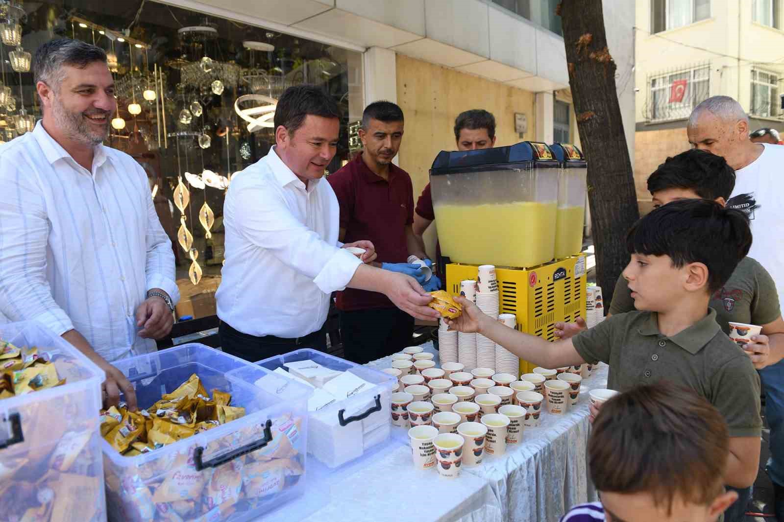 Başkan Aydın, vatandaş ve esnafla buluşmaya devam ediyor