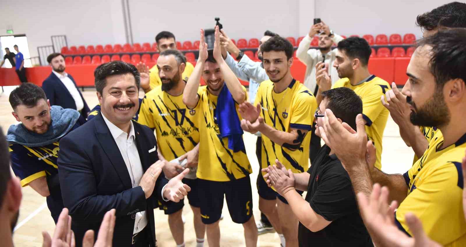 Yenişehir Belediyesi amatör kulüplere desteği devam ediyor