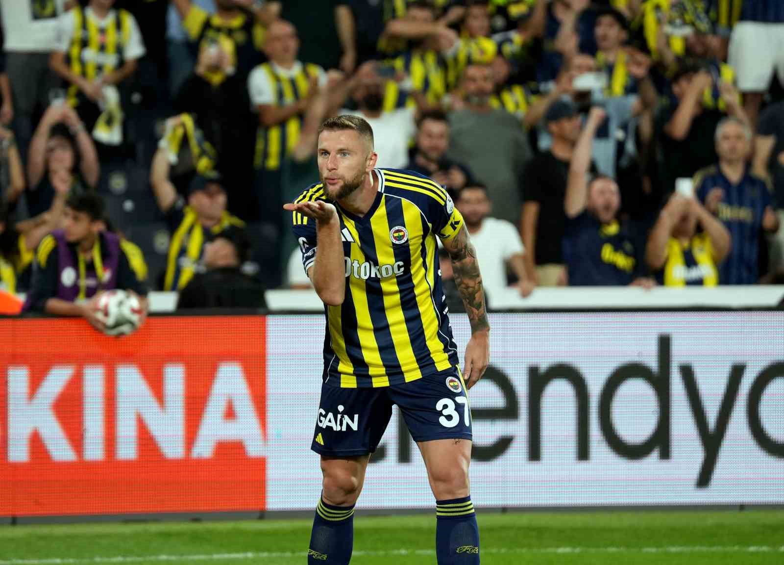 Fenerbahçe’nin ligdeki ilk golü Milan Skriniar’dan