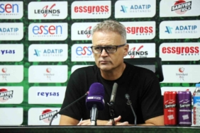 Sakaryaspor’da Teknik Direktör İrfan Buz ile yollar ayrıldı