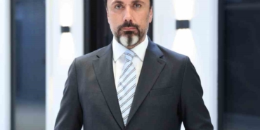 Altın yatırımcısına soğukkanlılık çağrısı