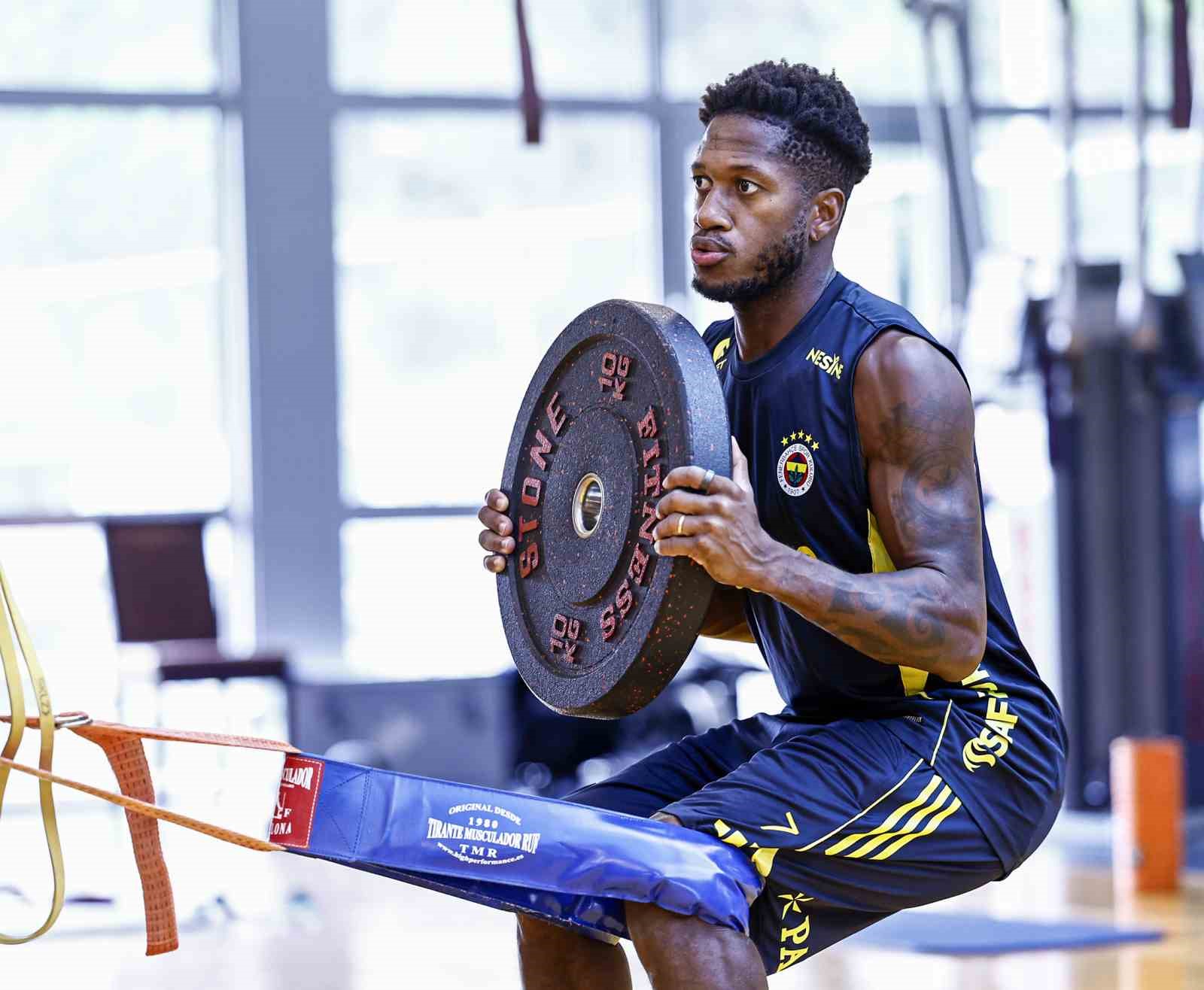 Fenerbahçe, Benfica maçı hazırlıklarına başladı