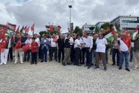 Galericiler esnafından Gazze protestosu: İsrail Başbakanı Netanyahu’nun maketi tekmelendi