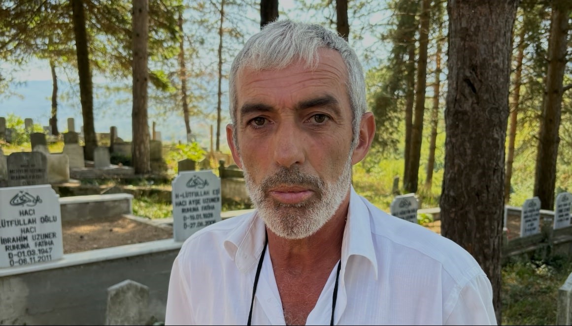 Depremde onlarca canı kurtardı, ailesinden 5 kişiyi kaybetti: "Mahşer günü gibiydi"