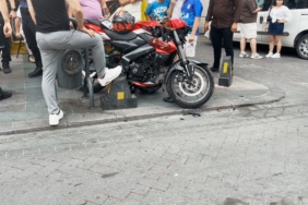 Bayrampaşa’da motosiklet yayaya çarptı