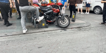 Bayrampaşa’da motosiklet yayaya çarptı