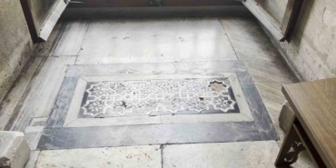 Tarihi Süleymaniye Camii’nde hırsızlık: Mozaik taşların çalındığı iddiası