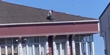 Arnavutköy’de tedbirsiz tamirat yürekleri ağızlara getirdi: O anlar kamerada