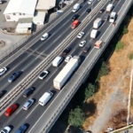 TEM Otoyolu’nda aynı noktada 24 saat içinde ikinci kez kamyon devrildi