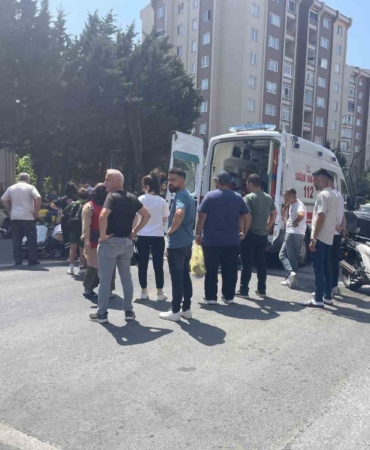 Yaya geçidinden geçen çocuğa otomobil çarptı: 1 yaralı