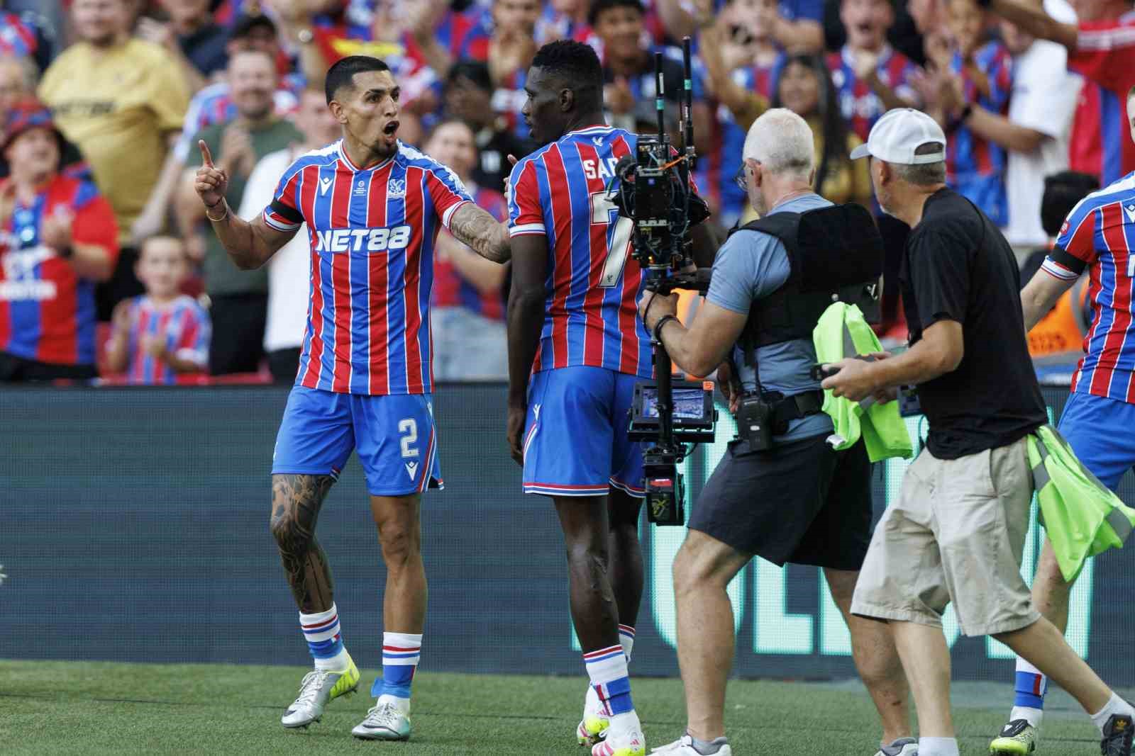 Crystal Palace, tarihinde ilk kez Community Shield şampiyonu oldu