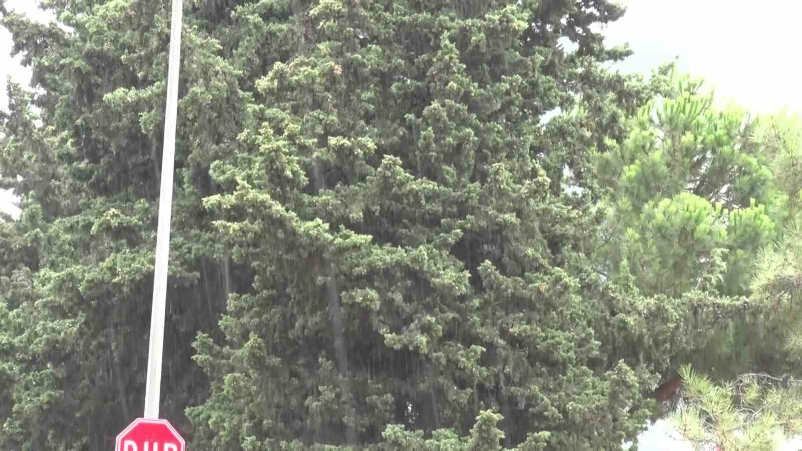 İstanbul’da beklenen yağmur başladı