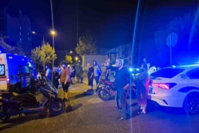 Otomobille çarpışan motosiklet devrildi: 1 yaralı