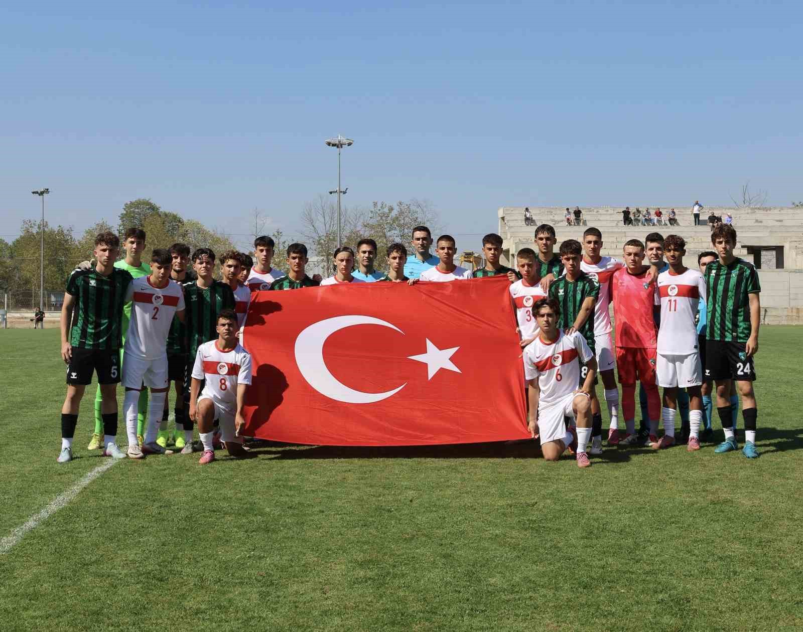 Genç Milli Takımları, 30 Ağustos Zafer Bayramı’nı kutladı