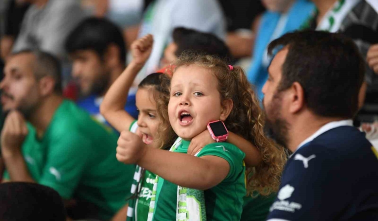 Osmangazi Belediyesi’nden Bursaspor’a taraftar desteği