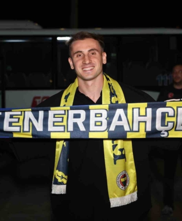 Kerem Aktürkoğlu, Fenerbahçe için İstanbul’da