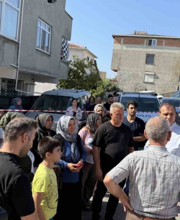 Büyükçekmece’de boşaltılan binalarda inceleme devam ediyor
