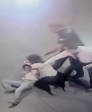 Valizinin kaybolduğunu iddia eden alkollü kadın terminali ayağa kaldırdı... O anlar kamerada