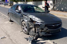 2 otomobil çarpıştı: 1 yaralı