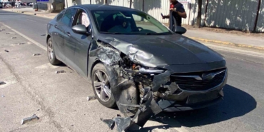 2 otomobil çarpıştı: 1 yaralı