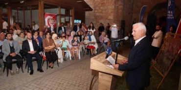 Karagöz, doğduğu şehirde yaşıyor