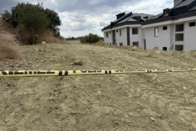 Büyükçekmece’de villa bahçesine gömülü ceset bulundu